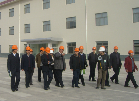 國(guó)家農(nóng)業(yè)部、財(cái)政部以及甘肅省農(nóng)業(yè)廳、財(cái)政廳等領(lǐng)導(dǎo)到公司考察調(diào)研