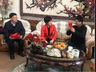 敦煌種業(yè)領(lǐng)導(dǎo)看望慰問公司老干部、老黨員及困難黨員職工